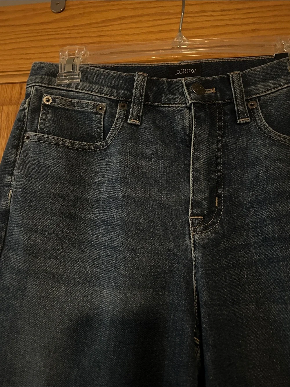NWT J. Crew Essential Straight Jean in All-Day Stretch